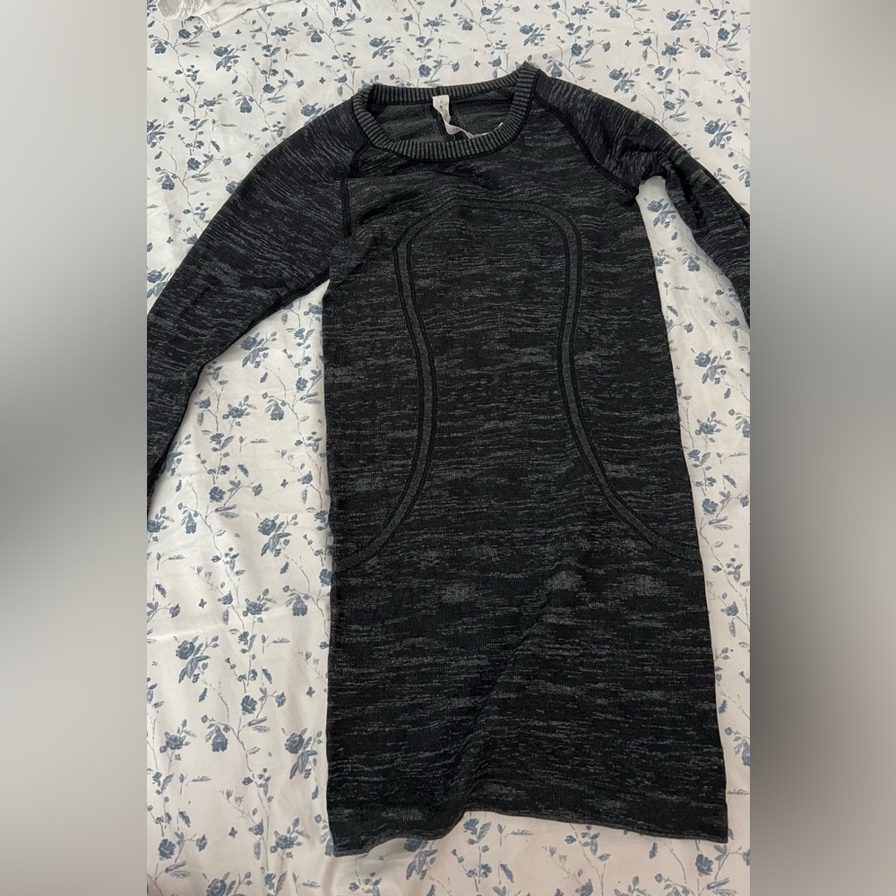 Lululemon Longsleeve Black Swiftly Tech